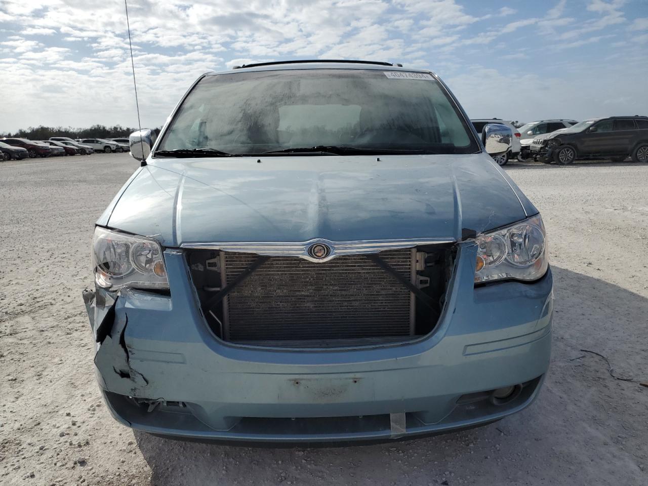 Chrysler Town & Country 2008 — 6