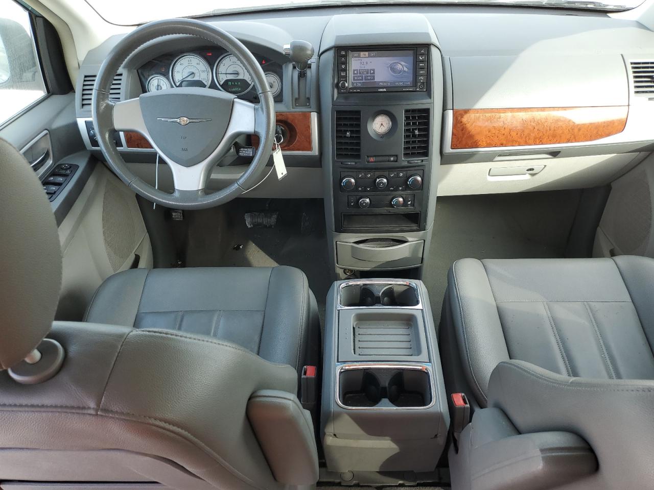 Chrysler Town & Country 2008 — 9