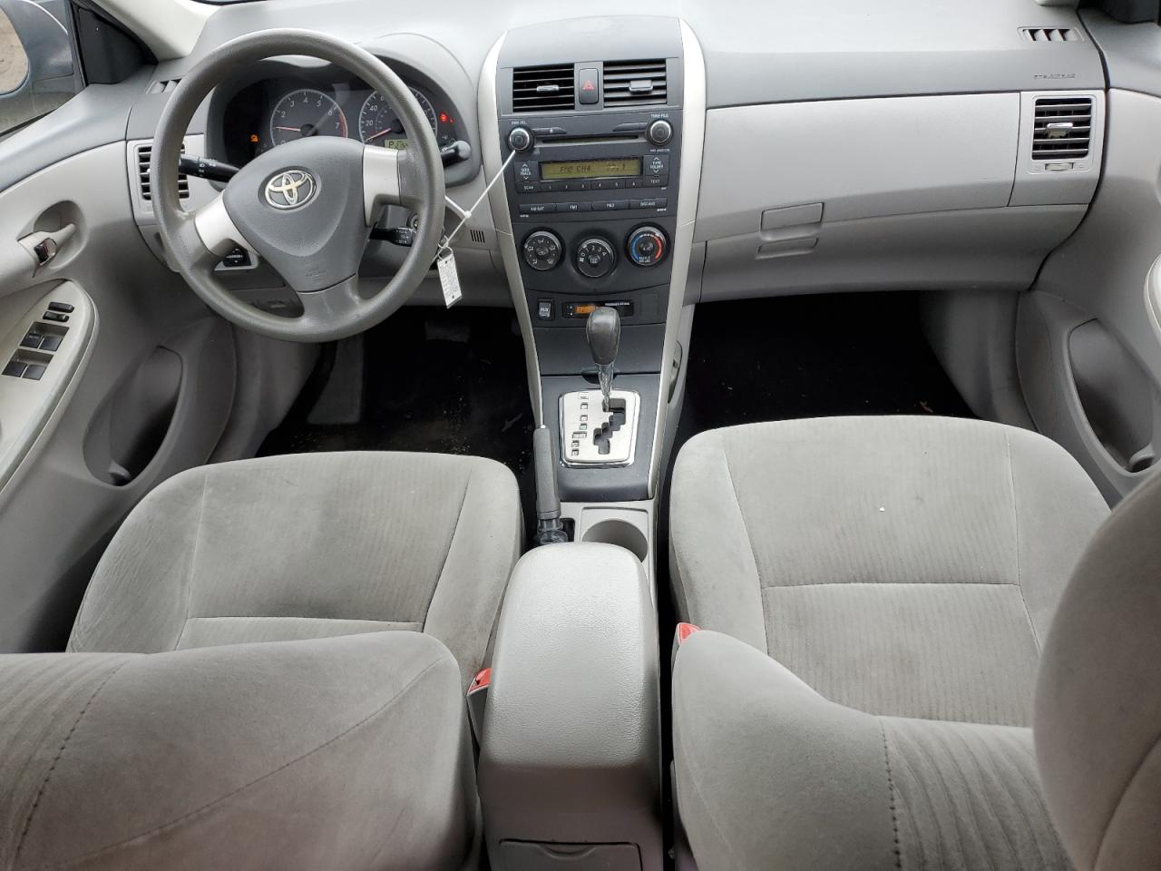 Toyota Corolla 2010 — 9