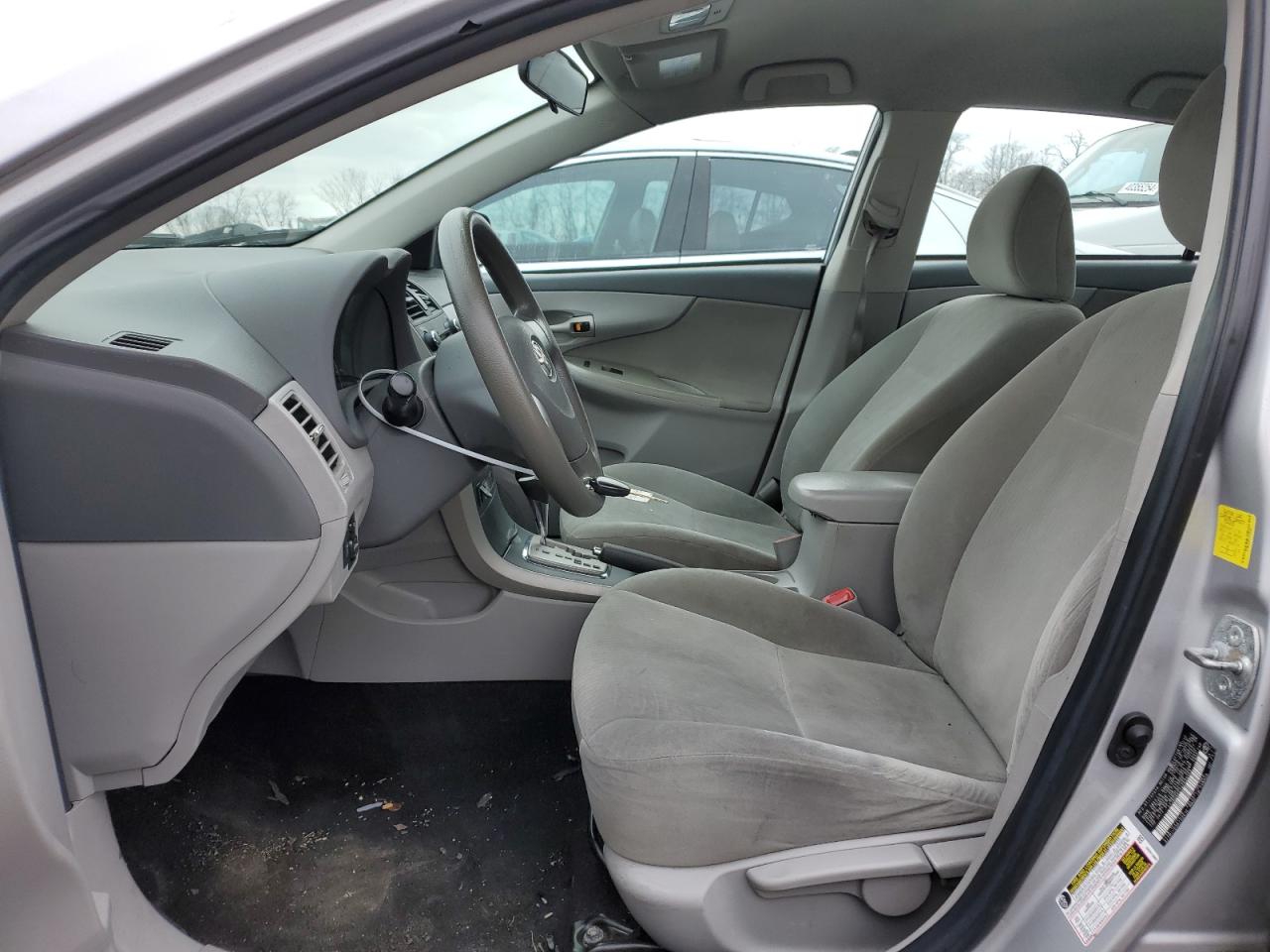 Toyota Corolla 2010 — 8