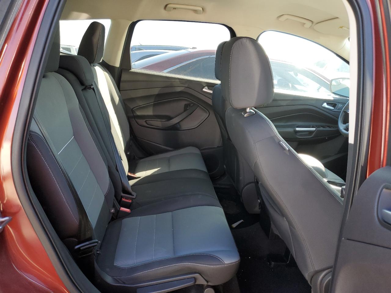 Ford Escape 2015 — 12