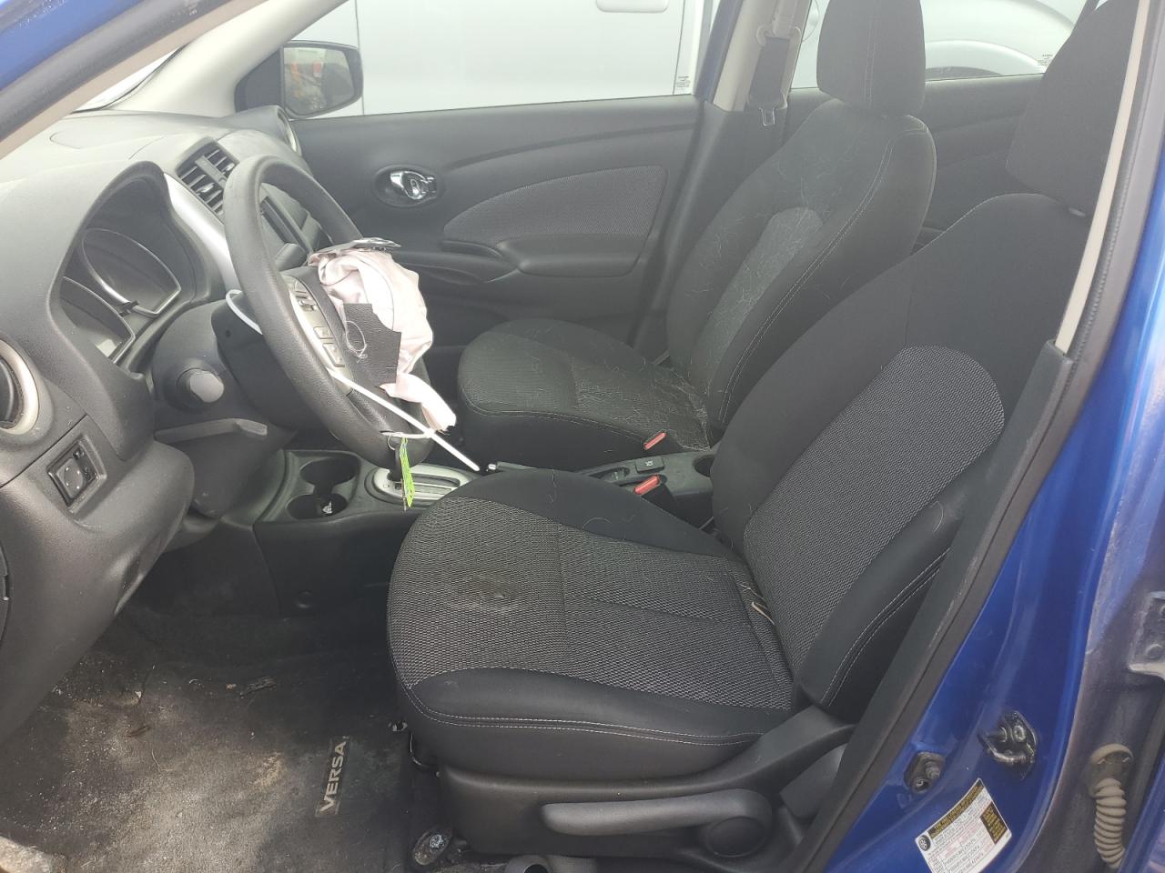 Nissan Versa 2015 — 8