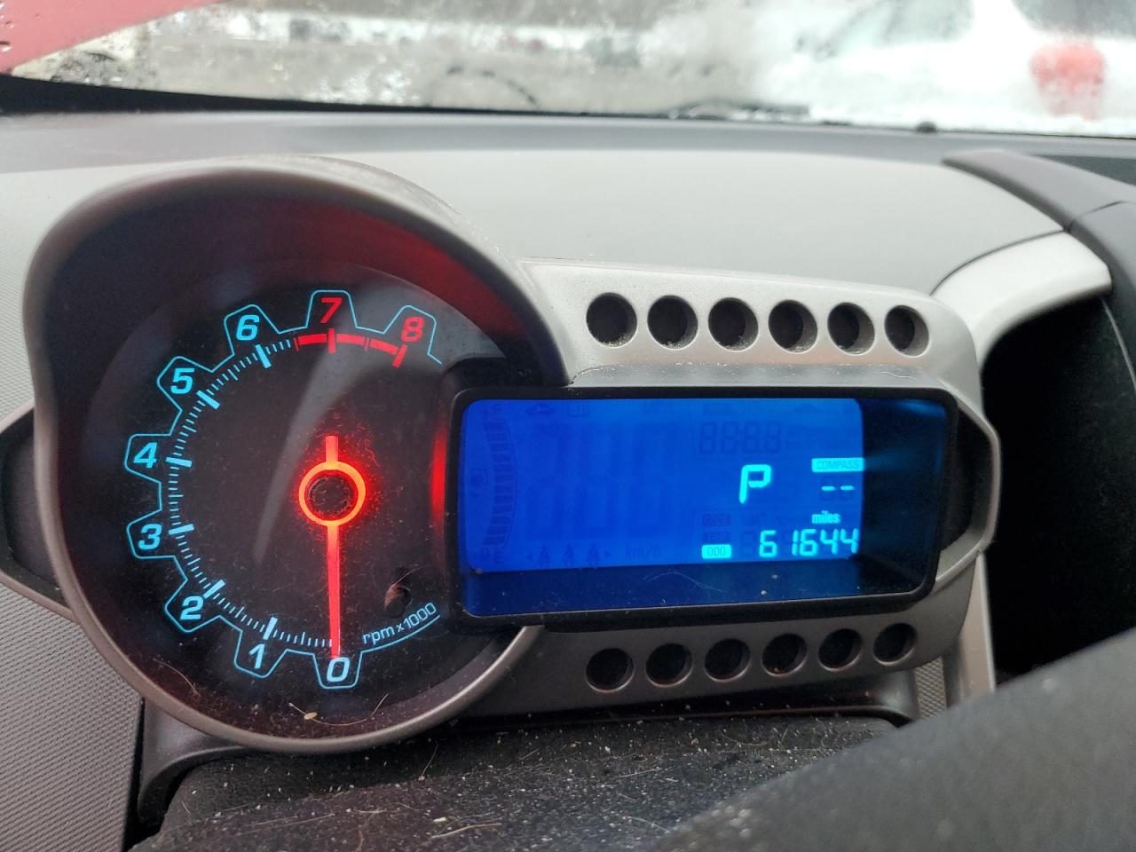 Chevrolet Sonic 2014 — 10