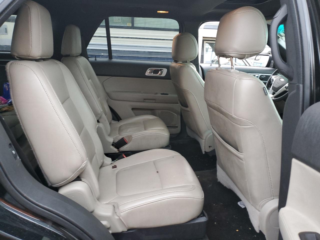 Ford Explorer 2013 — 11