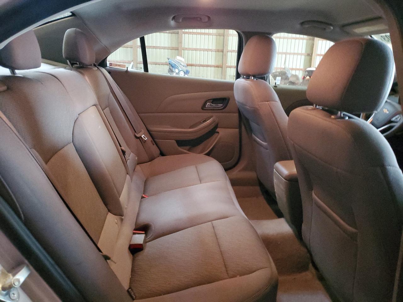Chevrolet Malibu 2015 — 10