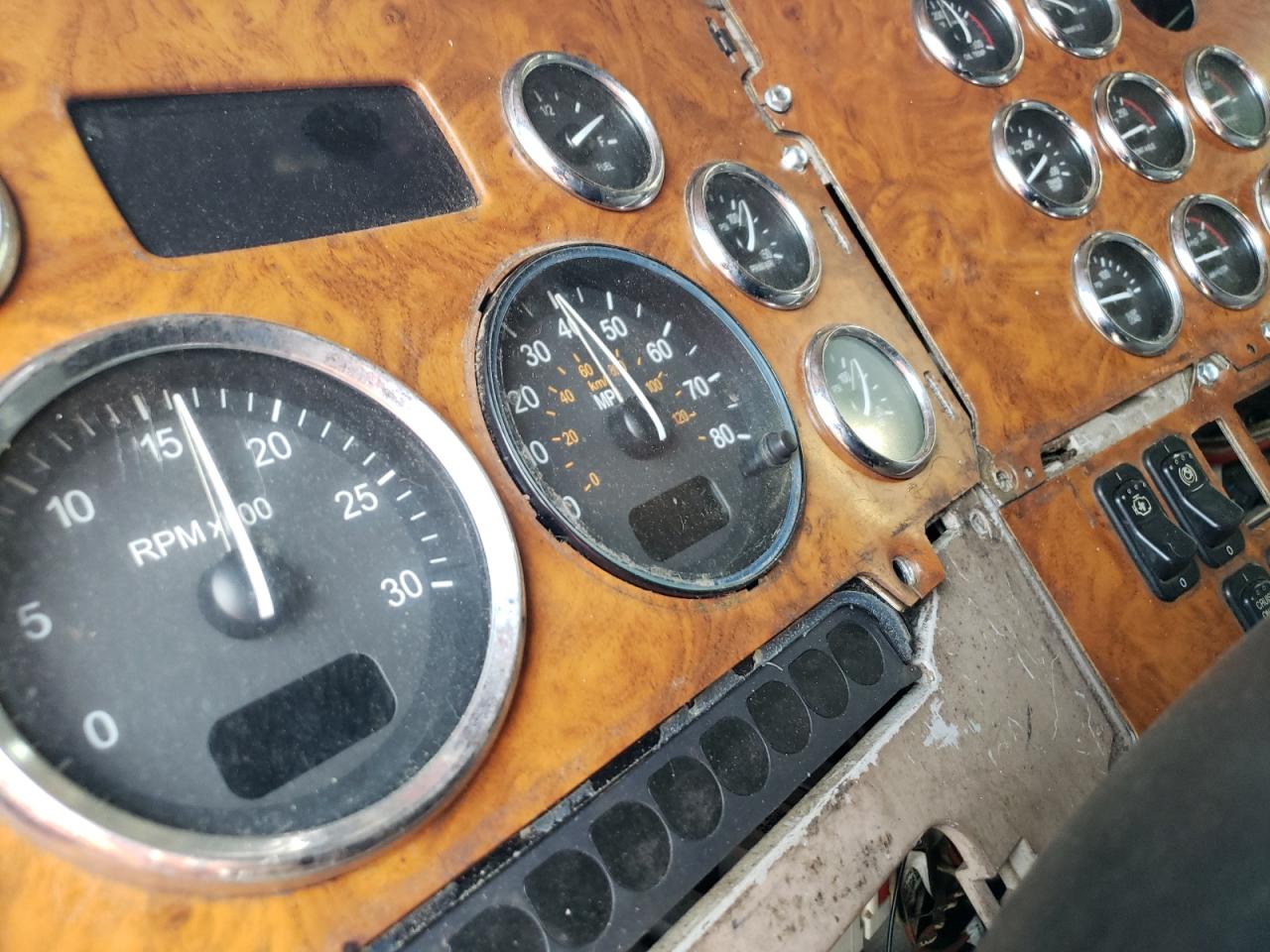 Peterbilt 379 2006 — 8