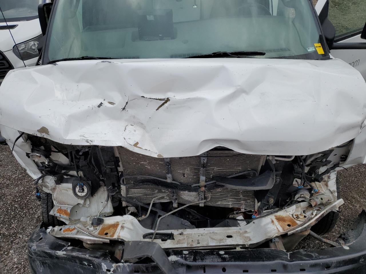 GMC Savana Cutaway G3500 2019 — 13