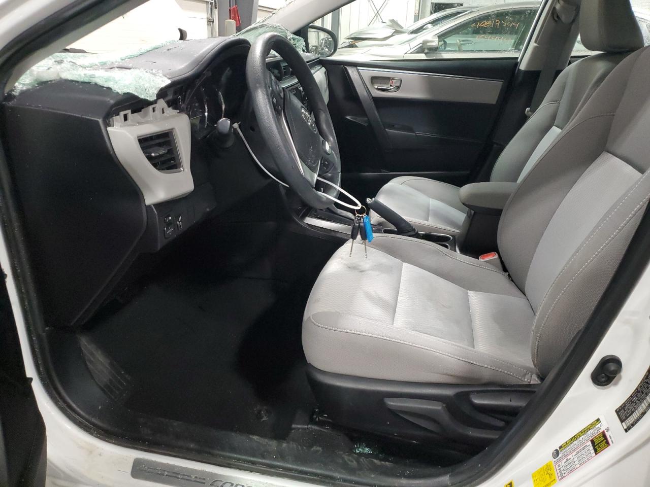 Toyota Corolla 2016 — 8