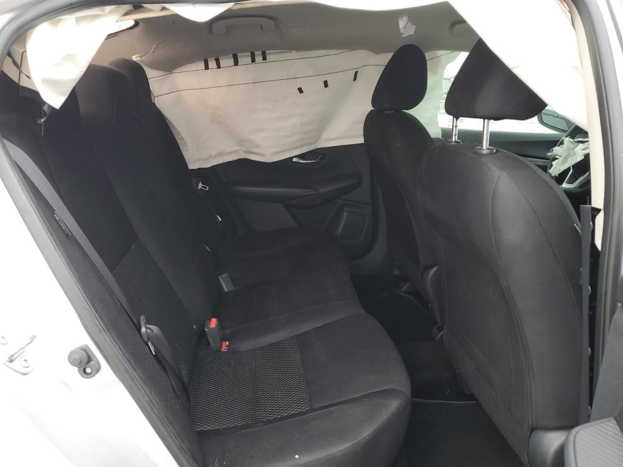 Nissan Sentra 2020 — 11