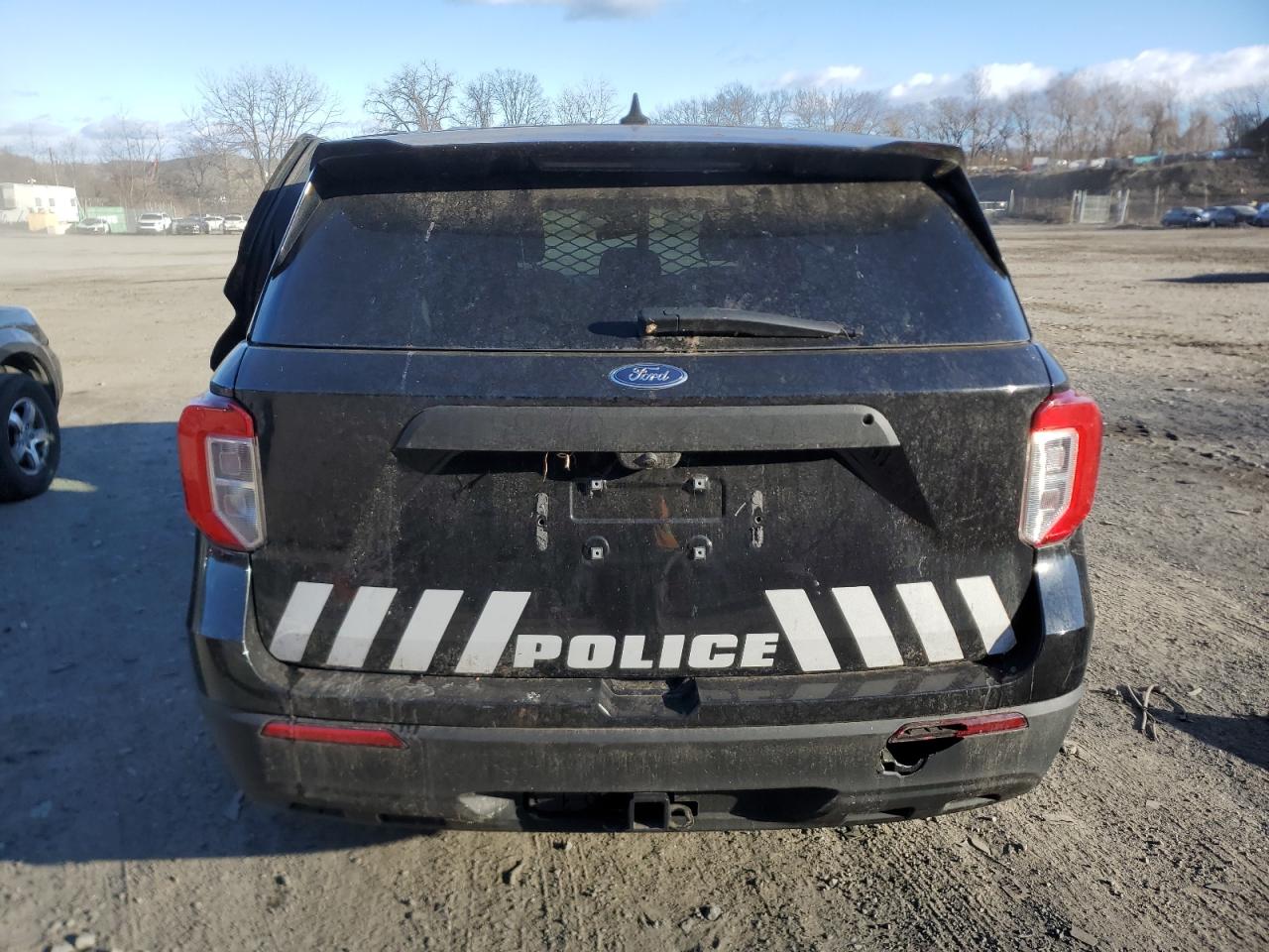 Ford Explorer 2022 — 7