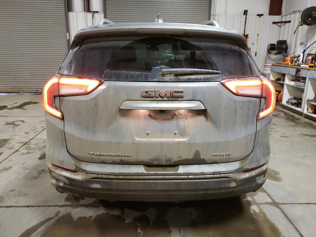 GMC Terrain 2023 — 7