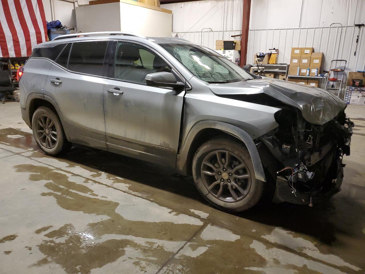 2023 GMC TERRAIN SLT