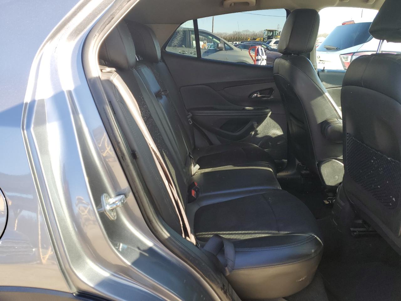 Buick Encore 2019 — 11