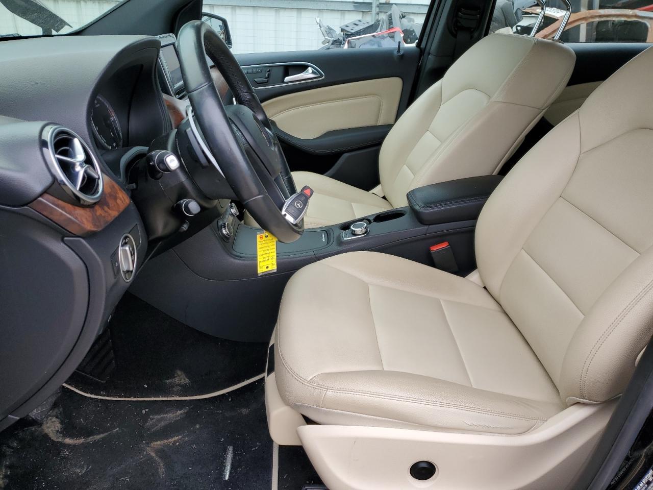 Mercedes-Benz B 2014 — 8