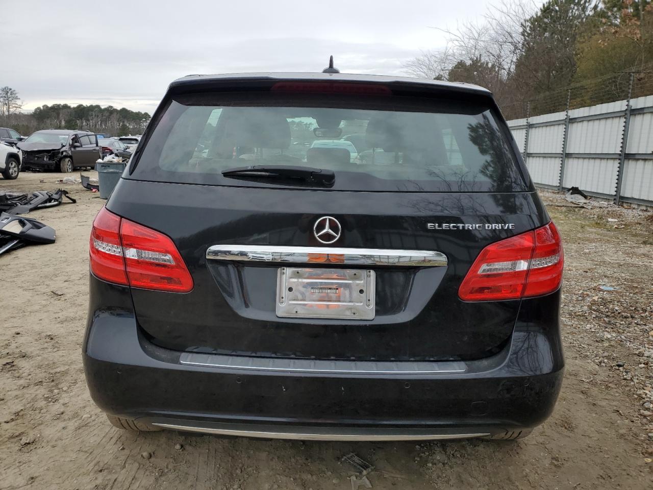 Mercedes-Benz B 2014 — 7