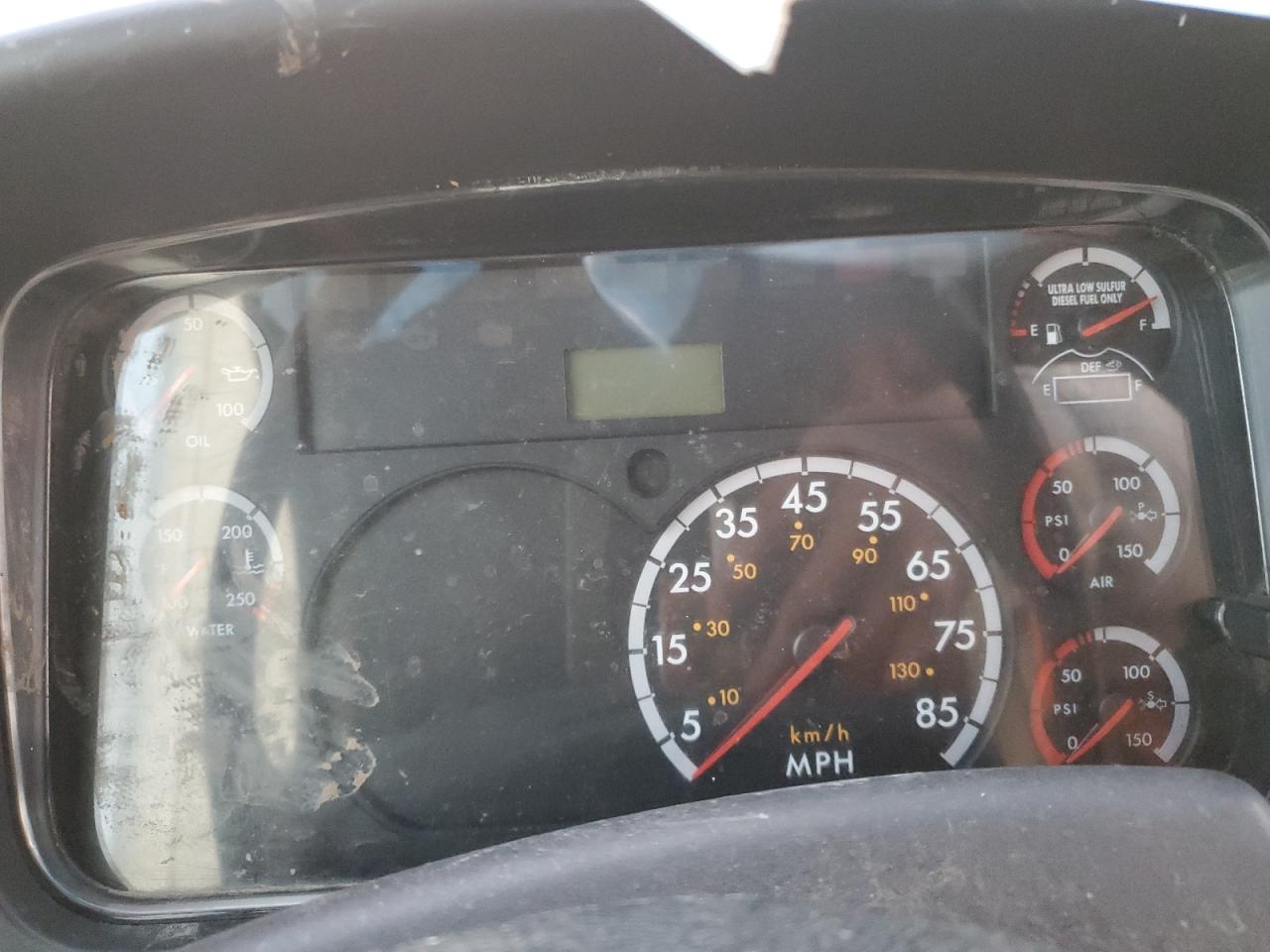 FREIGHTLINER M2 2012 — 9