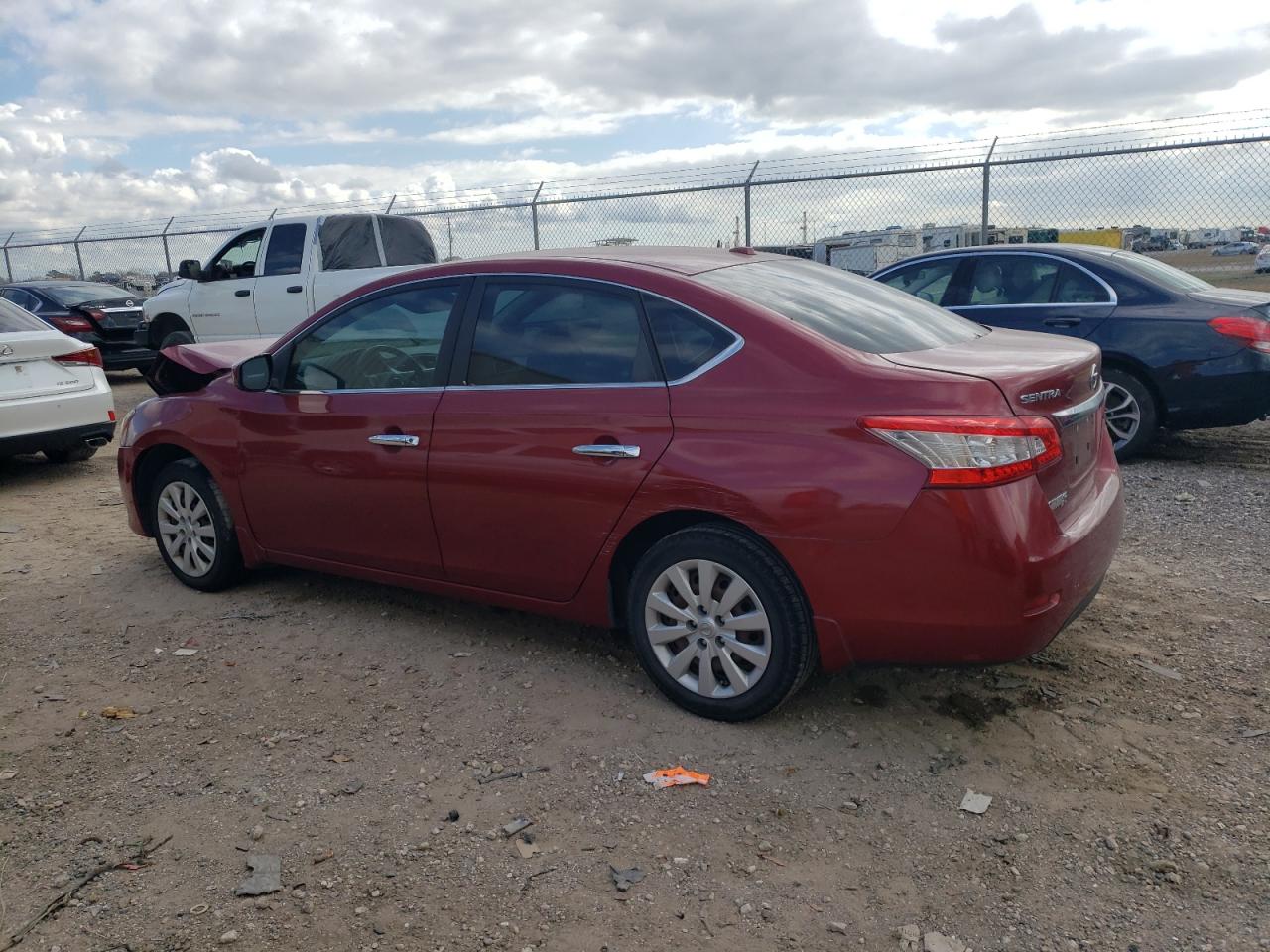 Nissan Sentra 2015 — 3