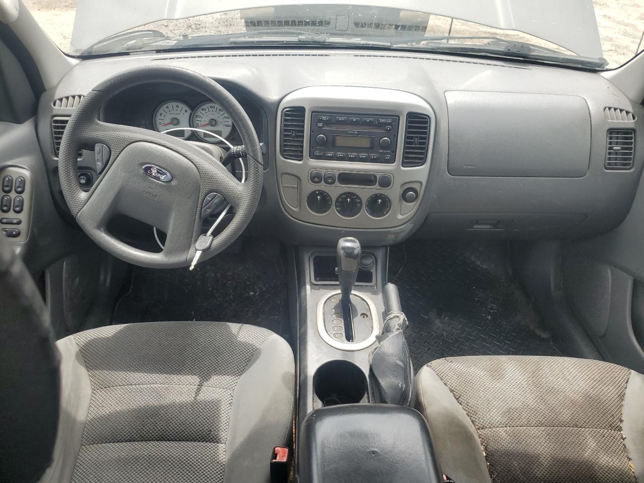 Ford Escape 2005 — 9