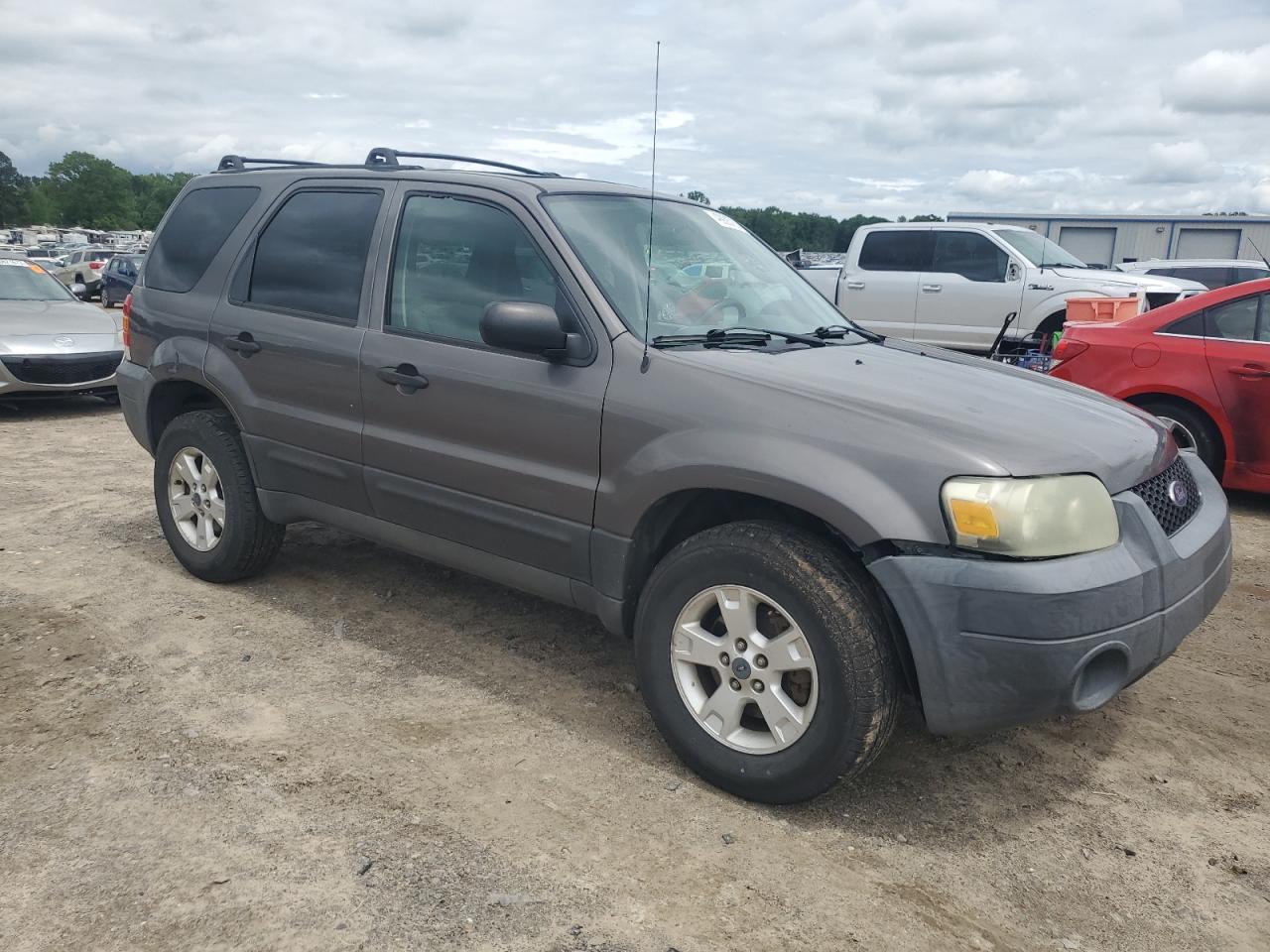 2005 FORD ESCAPE XLT