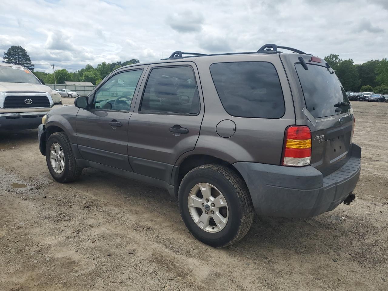 Ford Escape 2005 — 3