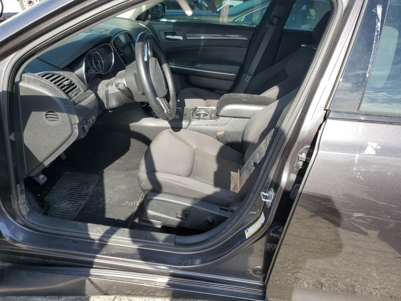 Chrysler 300 2020 — 8