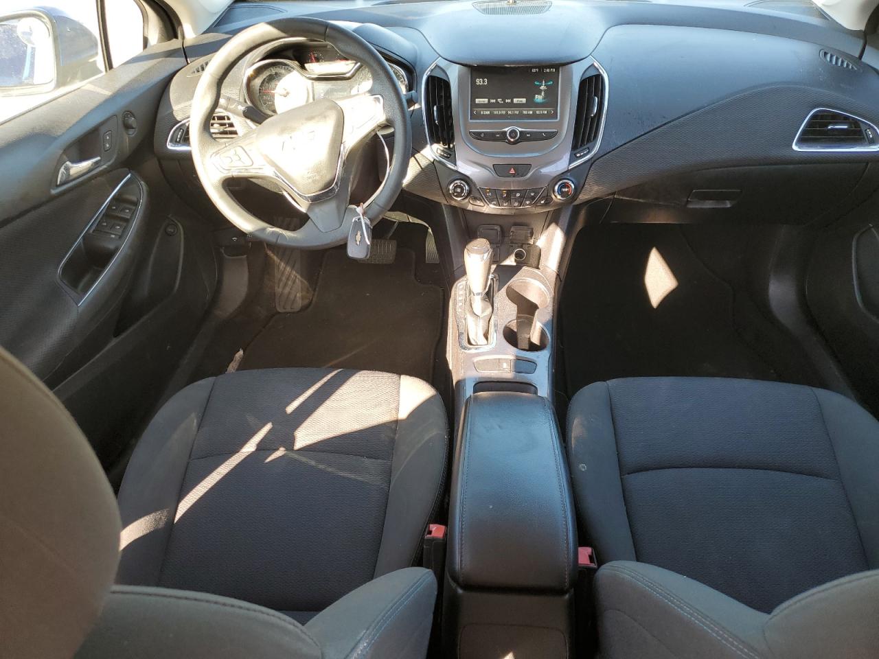 Chevrolet Cruze 2016 — 9