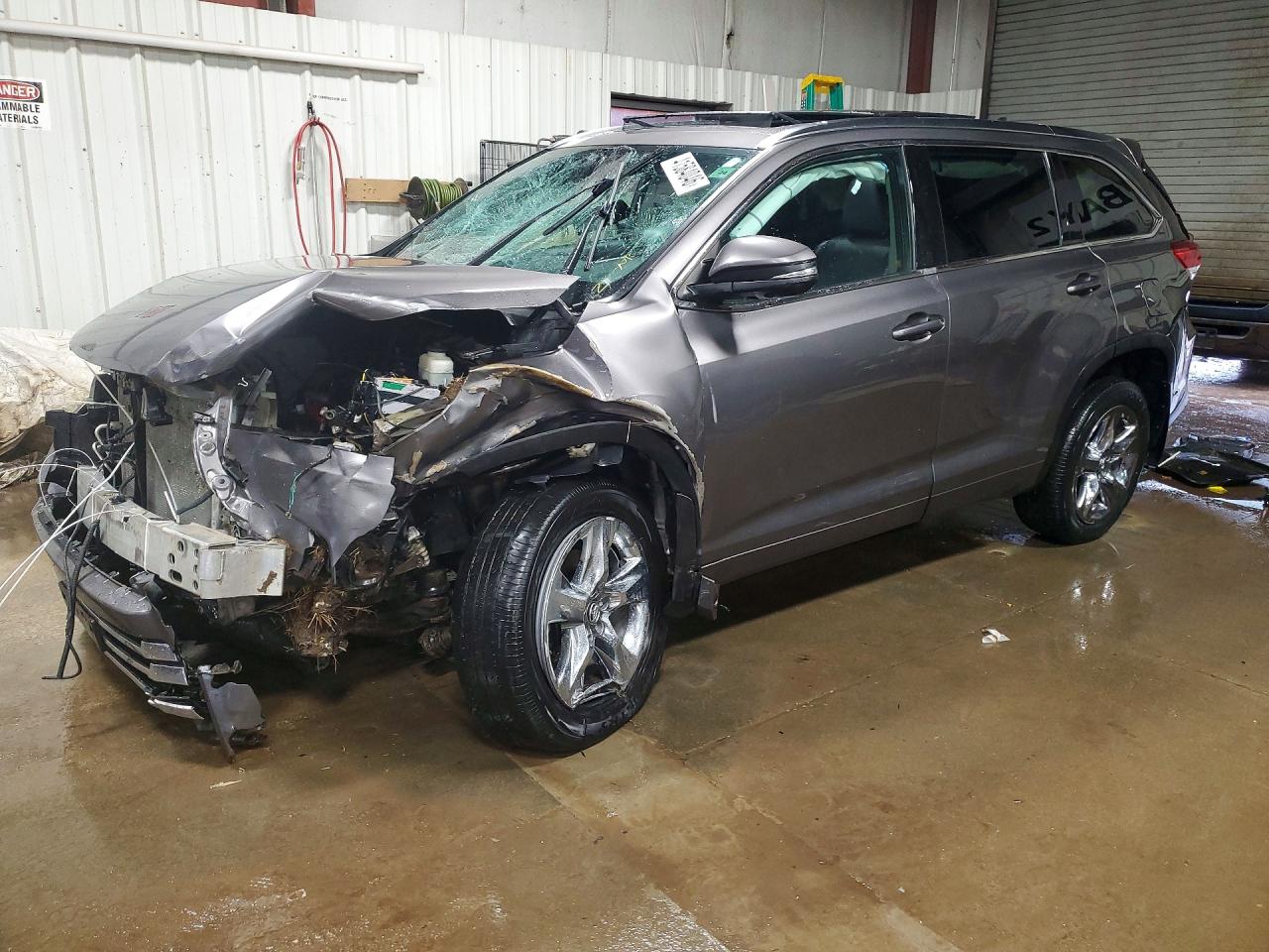 2018 TOYOTA HIGHLANDER LIMITED PLATINUM