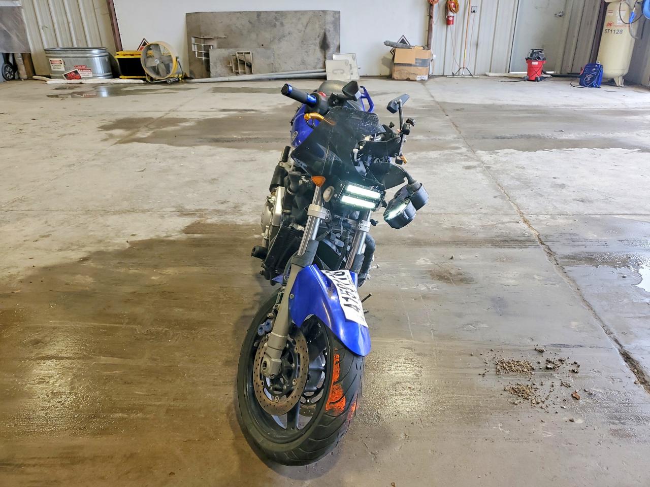 Yamaha FZS10 2003 — 3