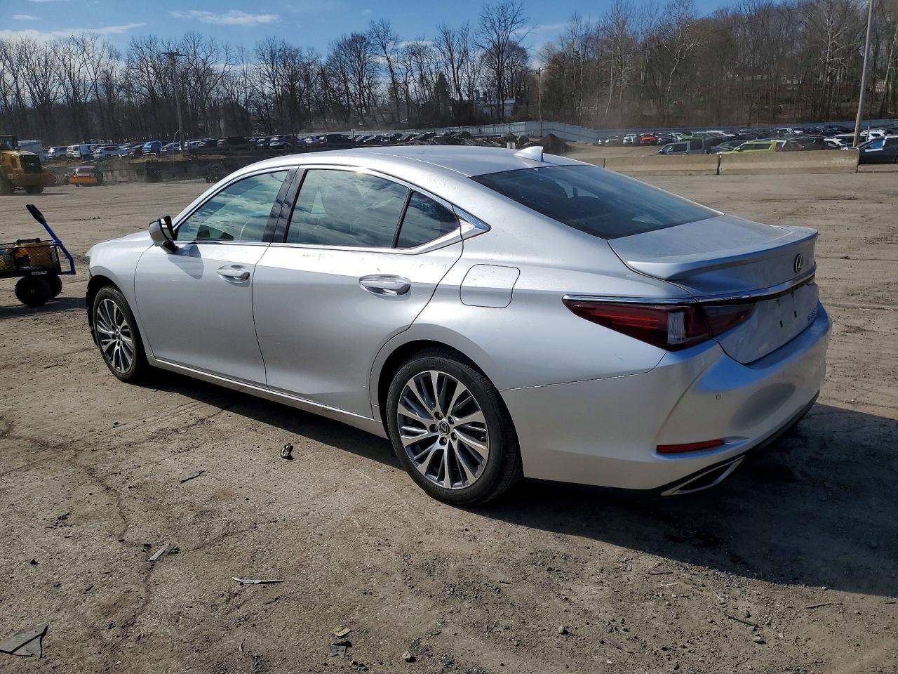 Lexus ES 350 2021 — 3