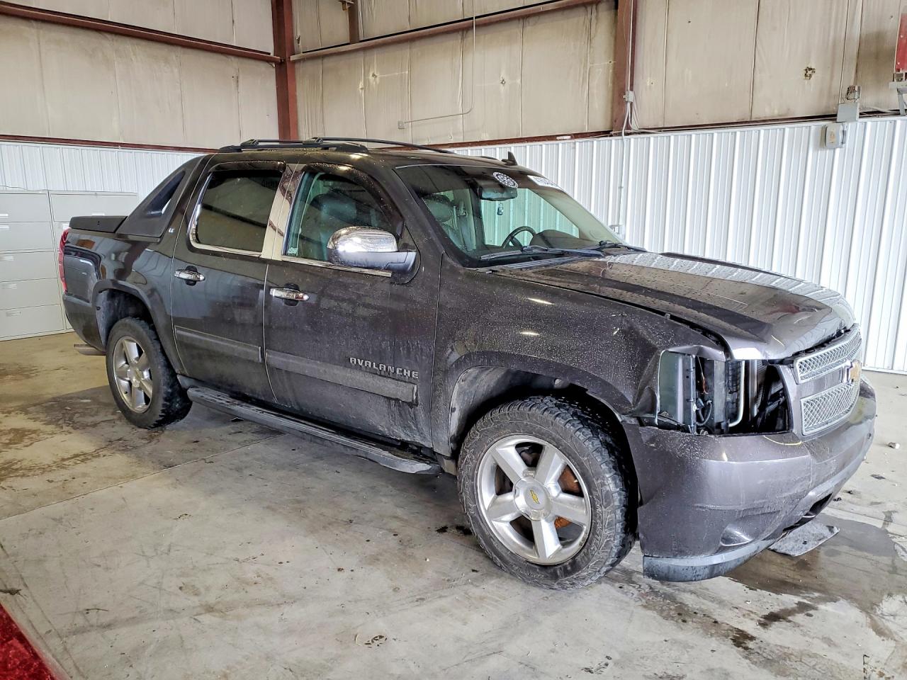 CHEVROLET AVALANCHE 2011 — 5