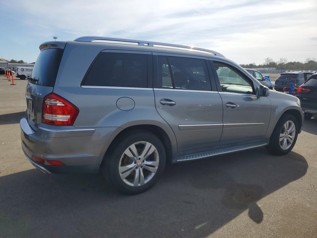Mercedes-Benz Gl 2011 — 3