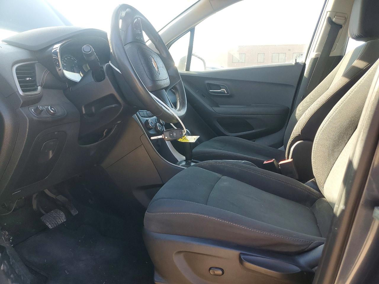 CHEVROLET TRAX 2019 — 8