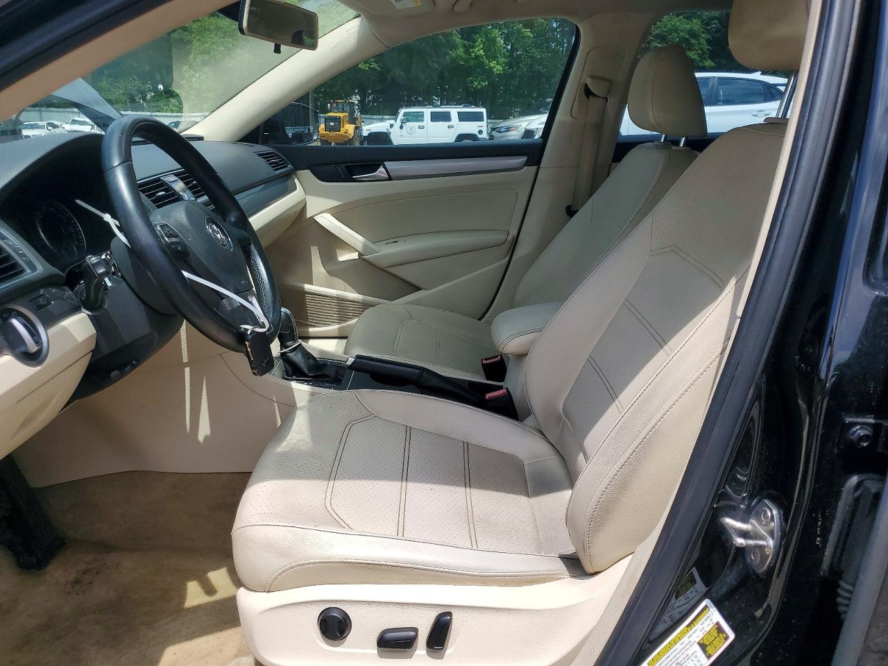 Volkswagen Passat 2015 — 8