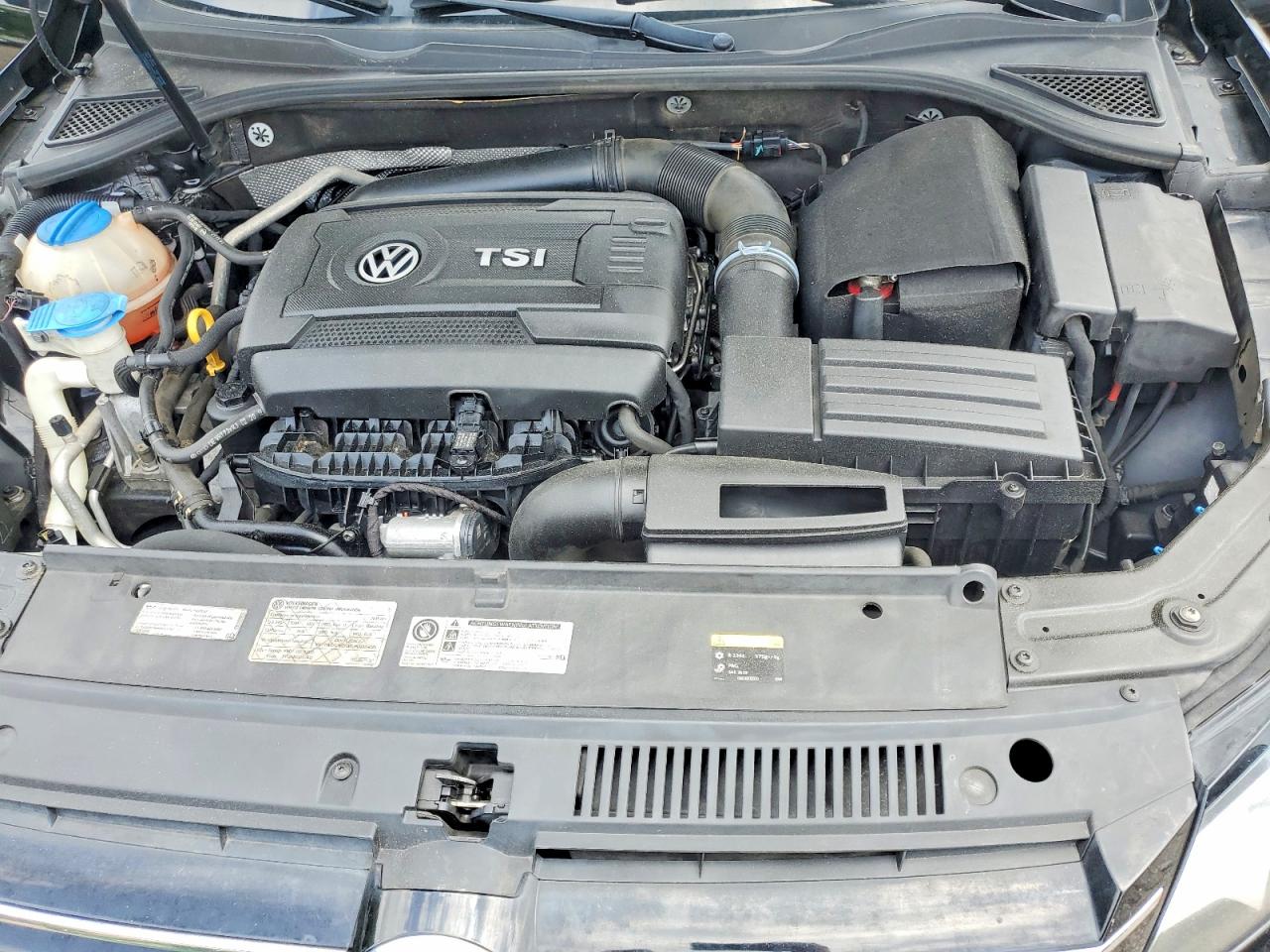 Volkswagen Passat 2015 — 12