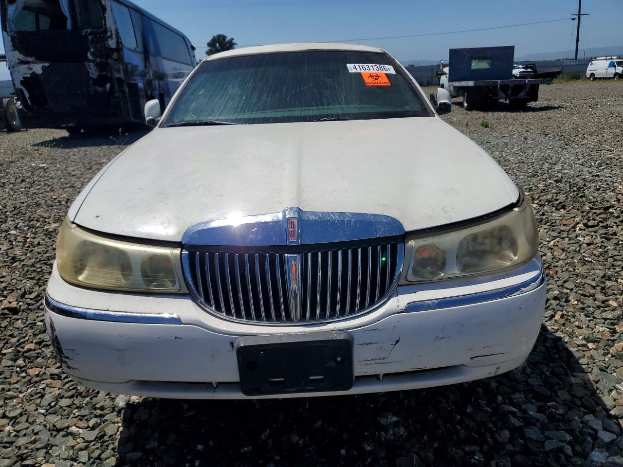 Lincoln Town Car 2001 — 6