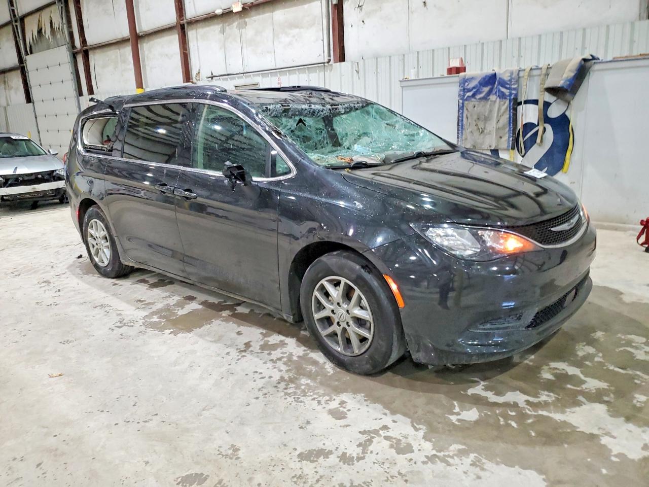 Chrysler Voyager 2021 — 5
