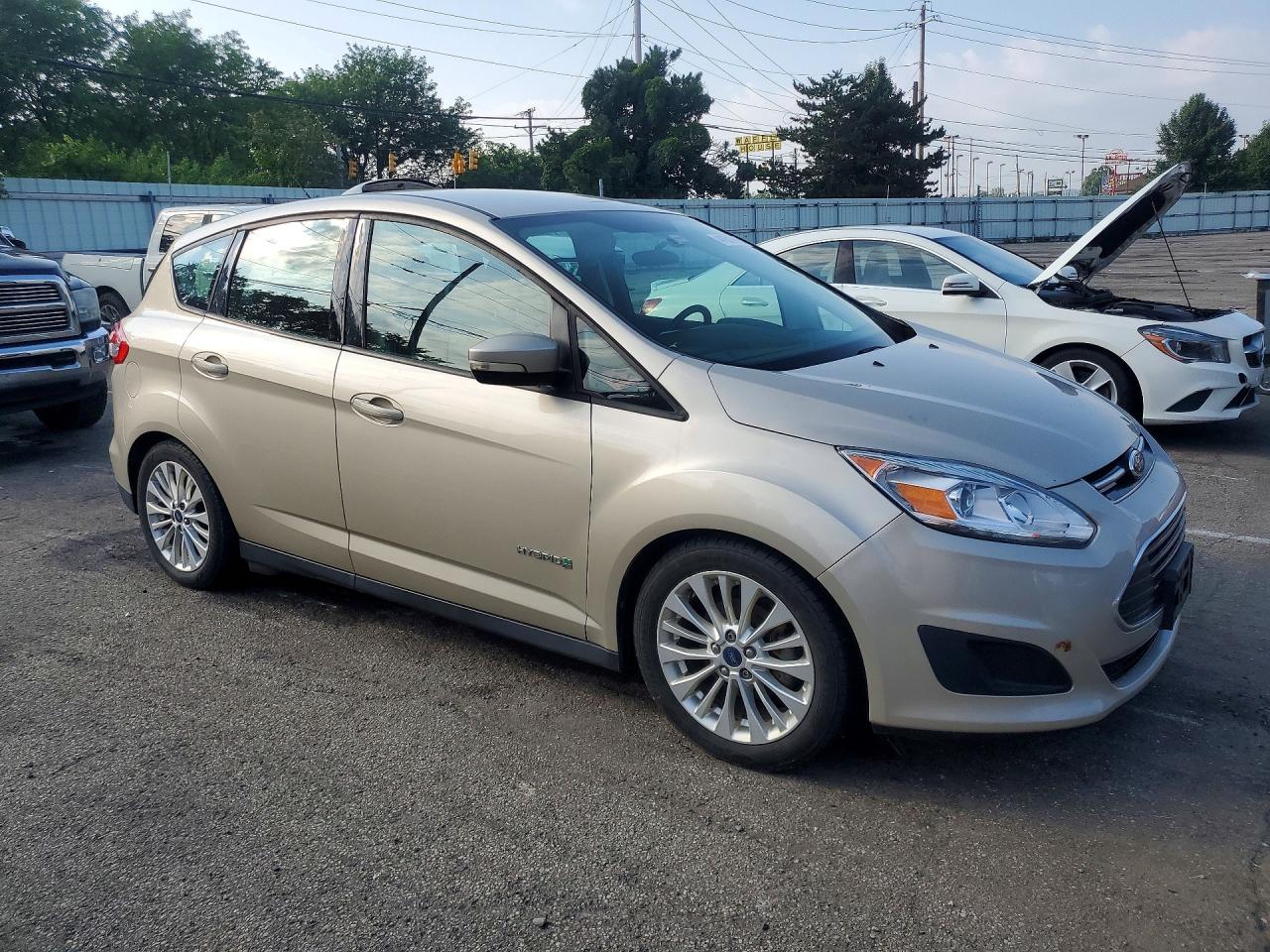 FORD C-MAX 2017 — 5