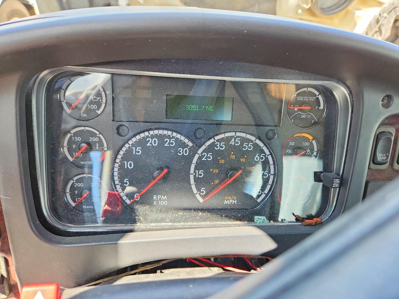 Freightliner M2 2012 — 10