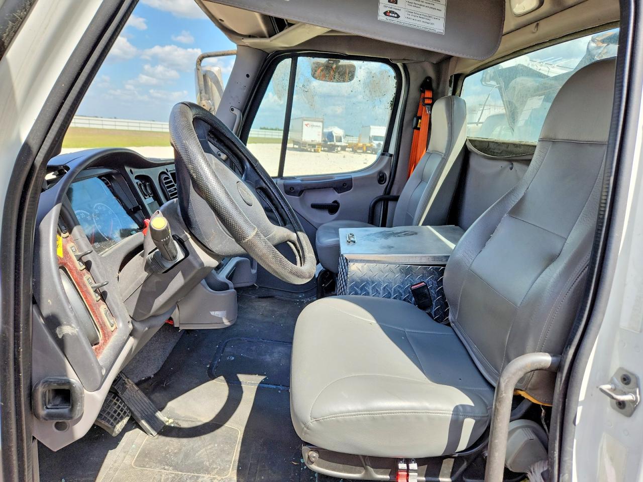 Freightliner M2 2012 — 8