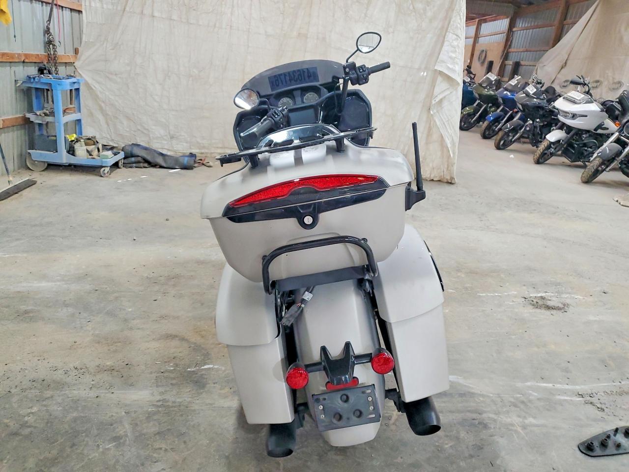 INDIAN MOTORCYCLE CO. PURSUIT 2023 — 5