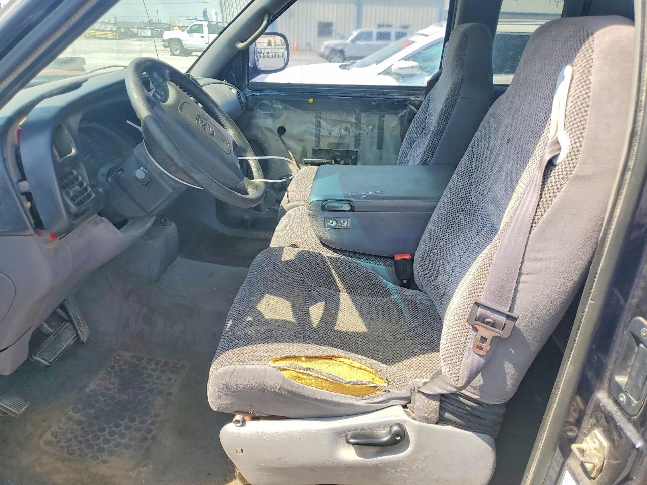 DODGE RAM 1500 1999 — 8