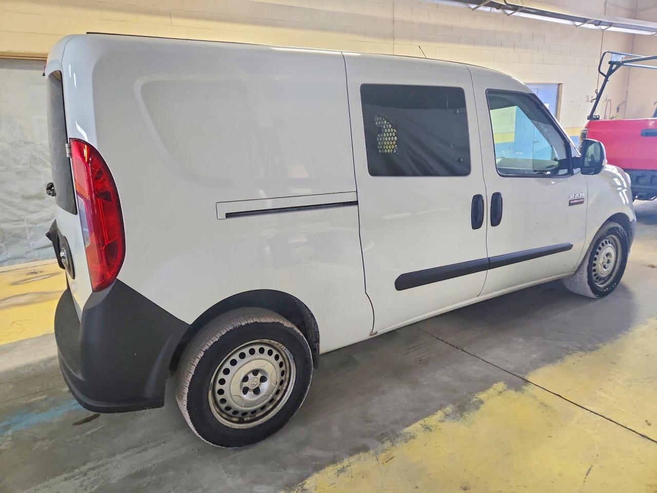 RAM PROMASTER CITY 2017 — 4