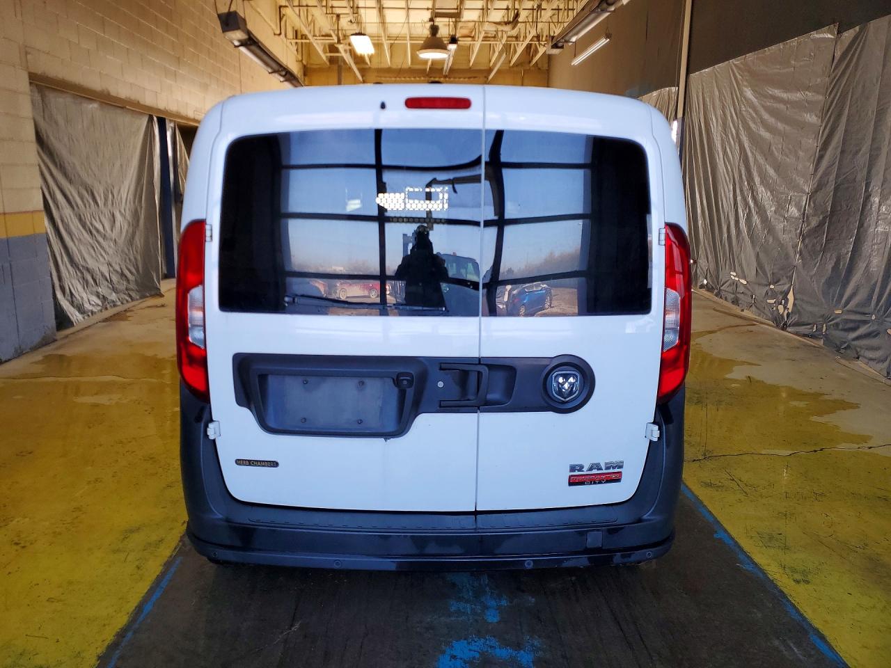 RAM PROMASTER CITY 2017 — 7