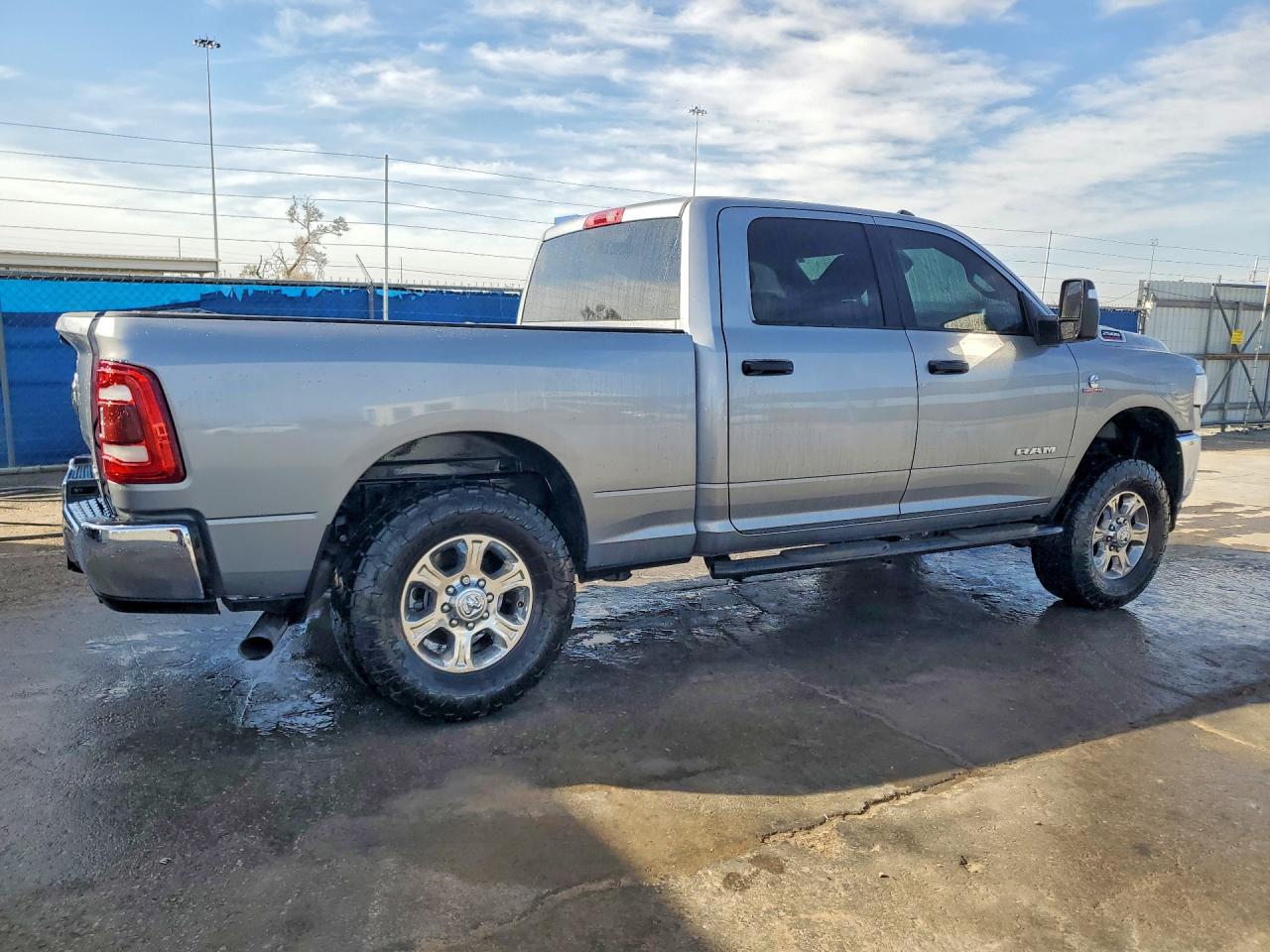 RAM 2500 2024 — 4
