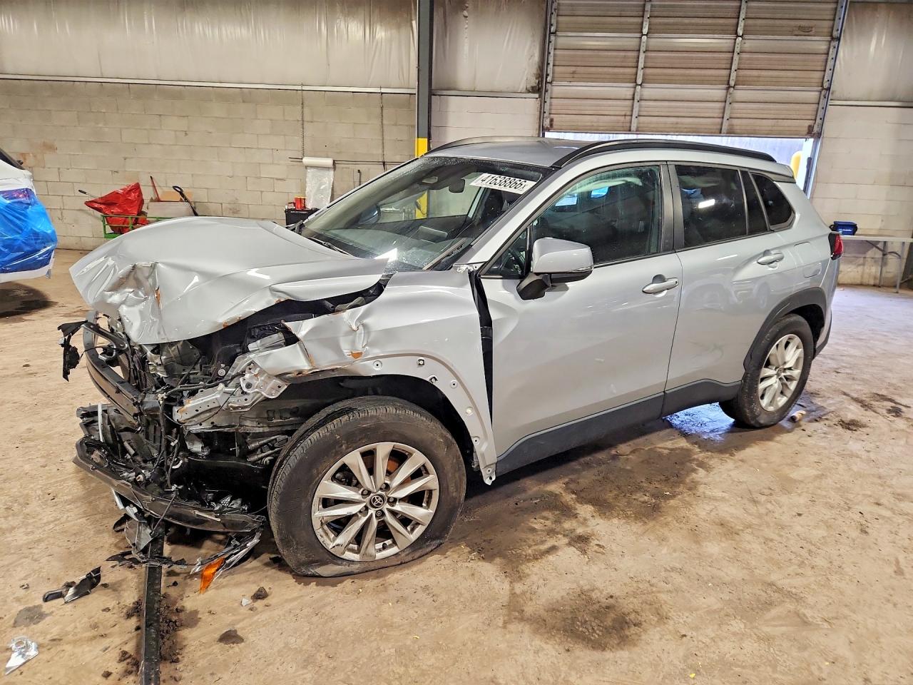 2023 TOYOTA COROLLA CROSS LE
