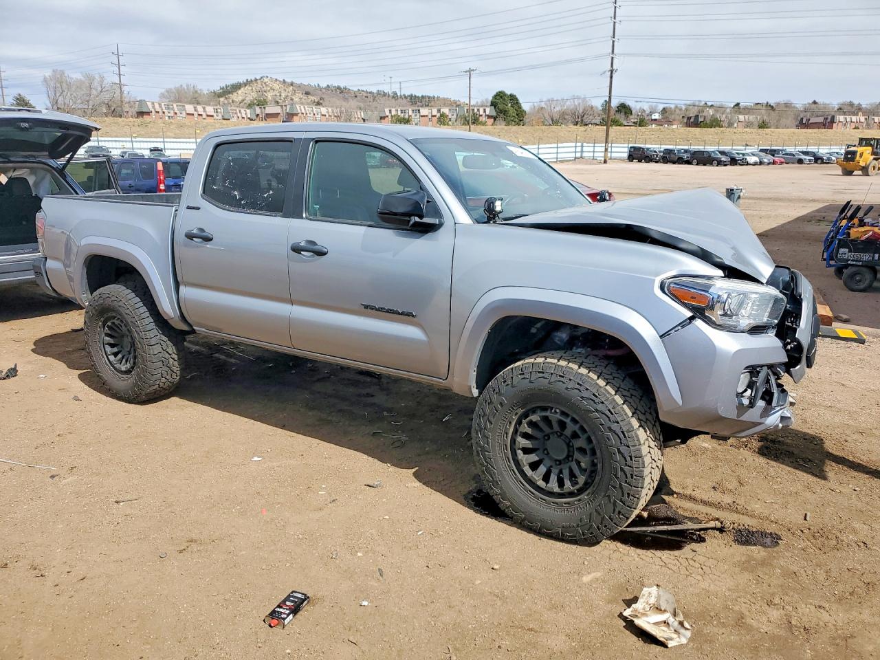 2017 TOYOTA TACOMA LIMITED