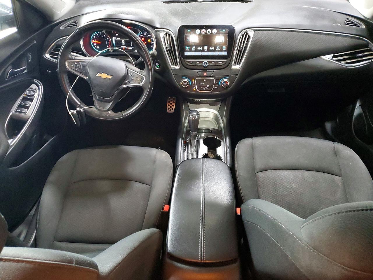 CHEVROLET MALIBU 2017 — 9