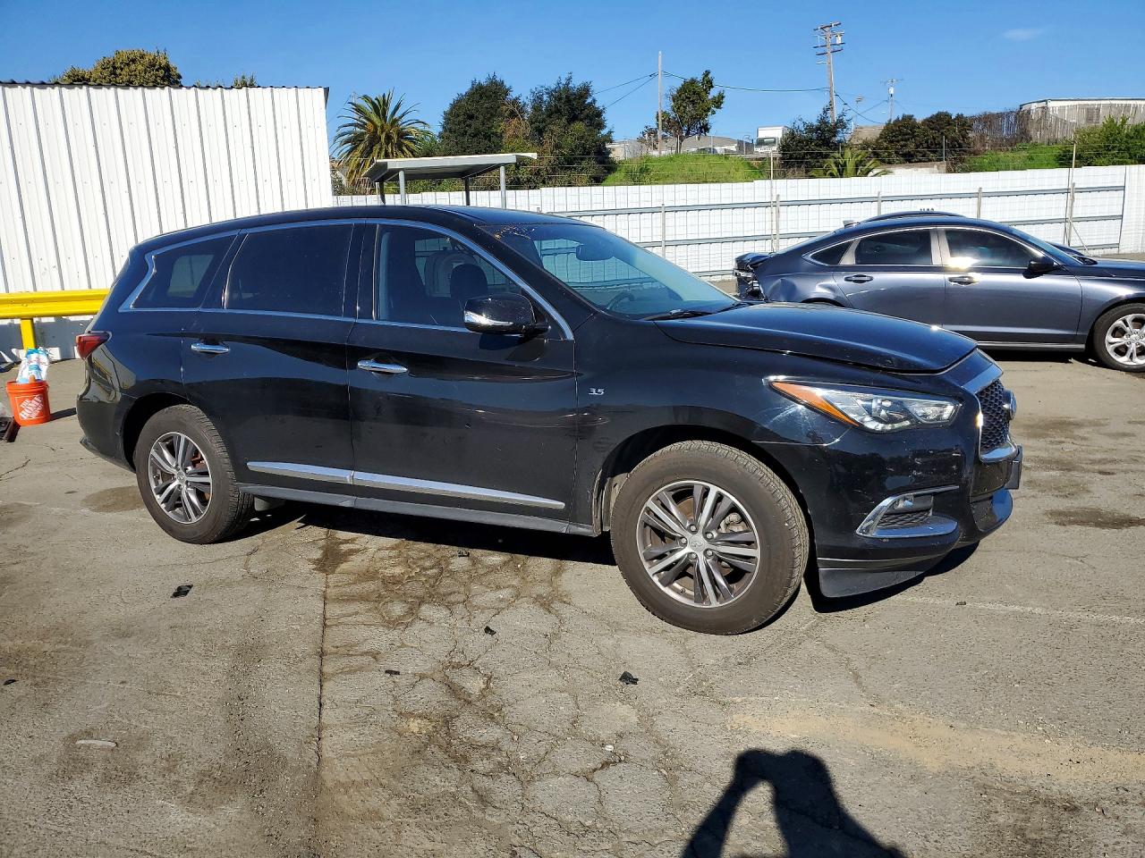 2018 INFINITI QX60 BASE