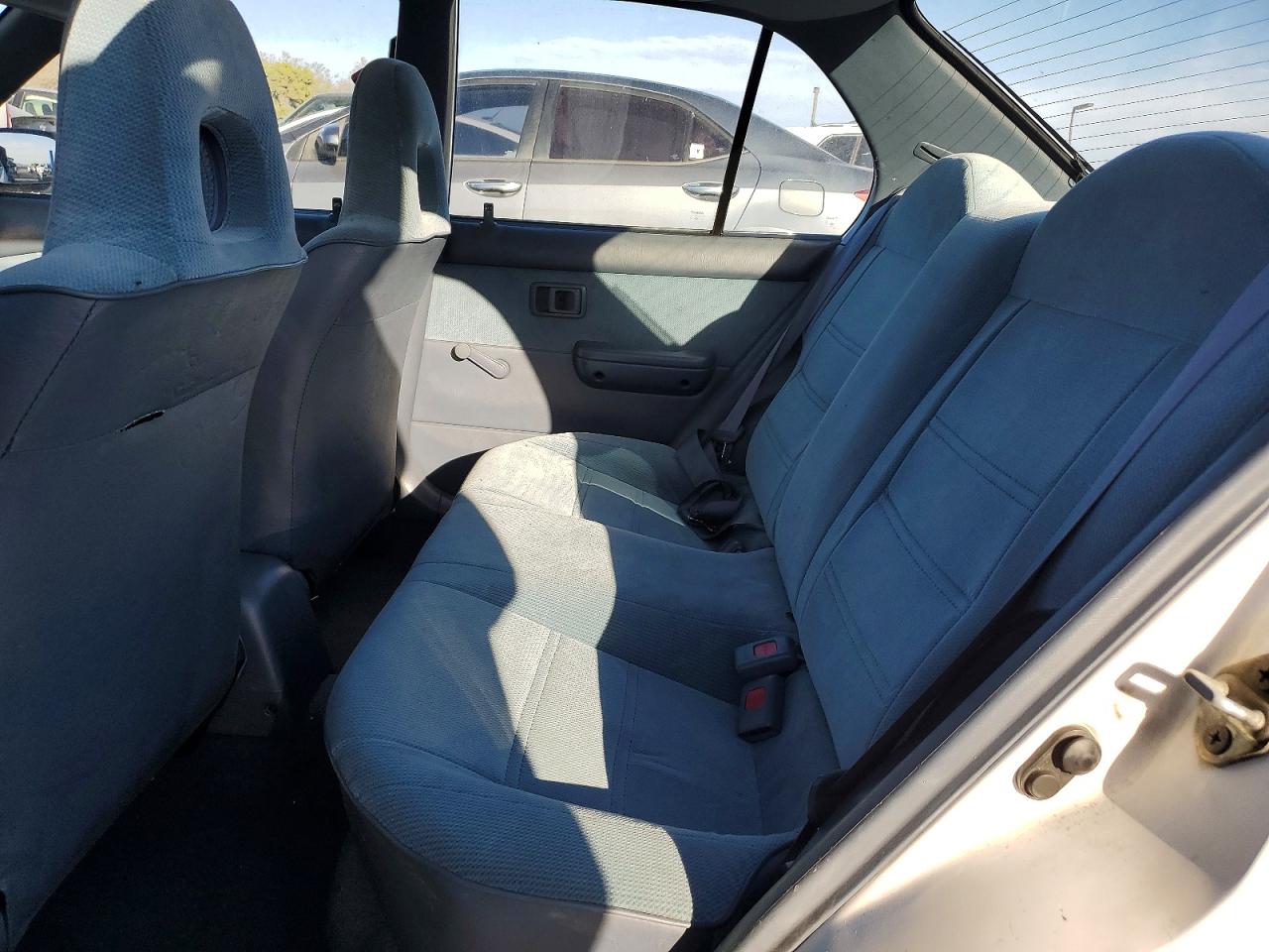TOYOTA TERCEL 1992 — 11