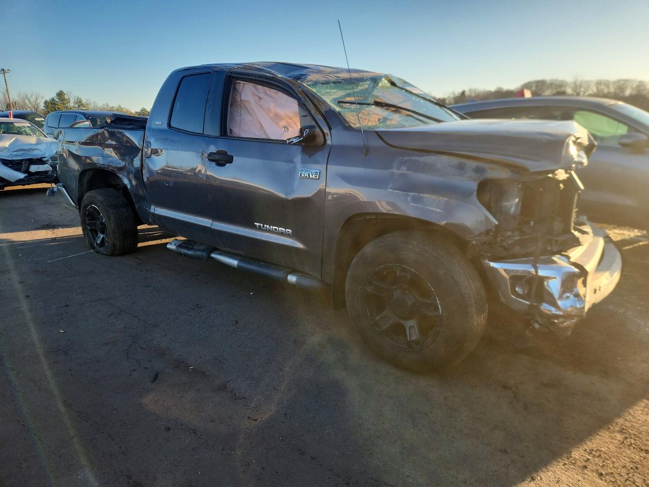 2014 TOYOTA TUNDRA SR5